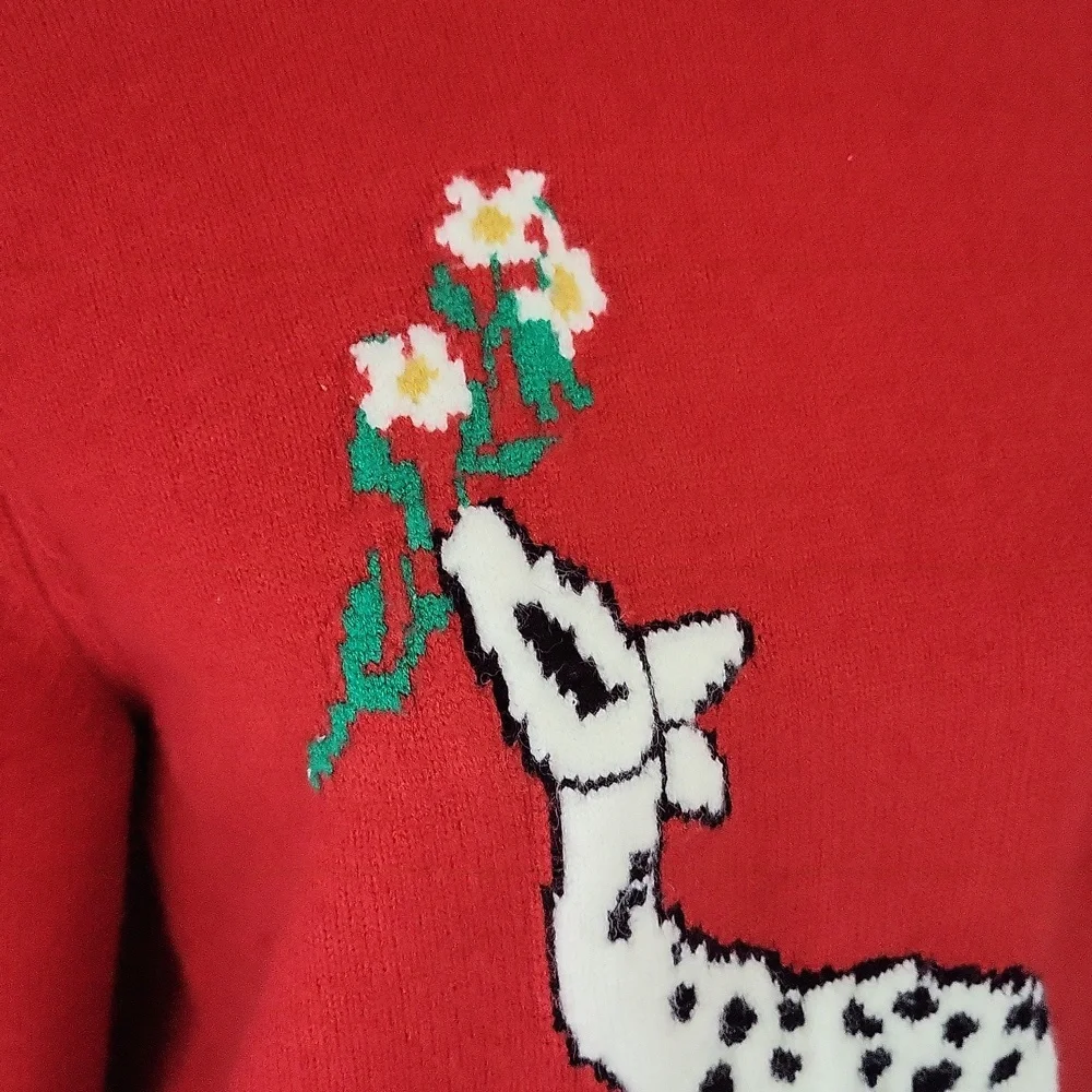Red Deer Pattern Sweater - Picture 4 of 11